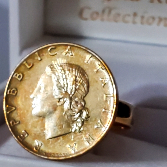 14KT Italy Milor Coin Ring - Picture 1 of 16